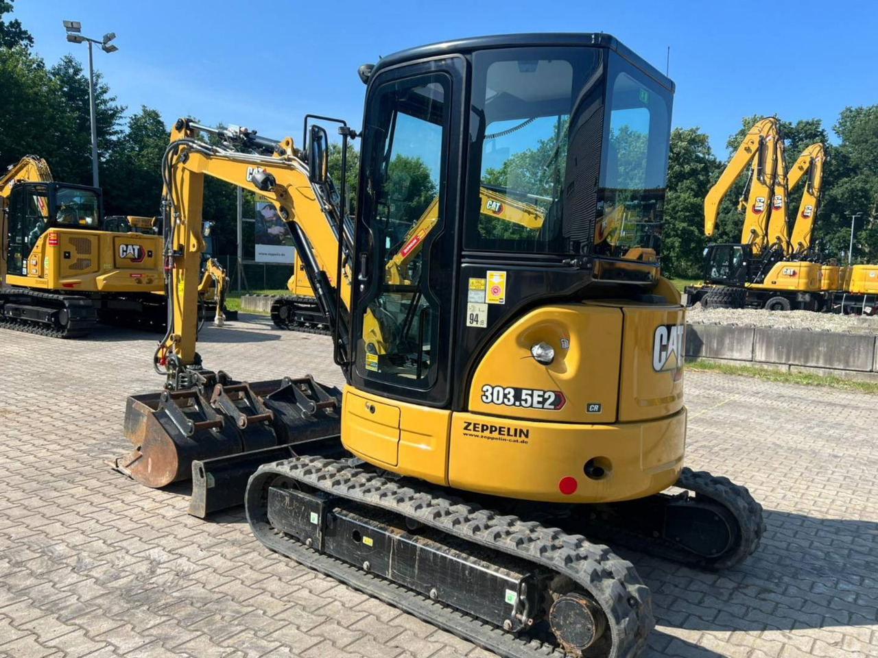 CAT 303.5E2CR - Багер гасеничар: слика 4 CAT 303.5E2CR - Багер гасеничар: слика 4