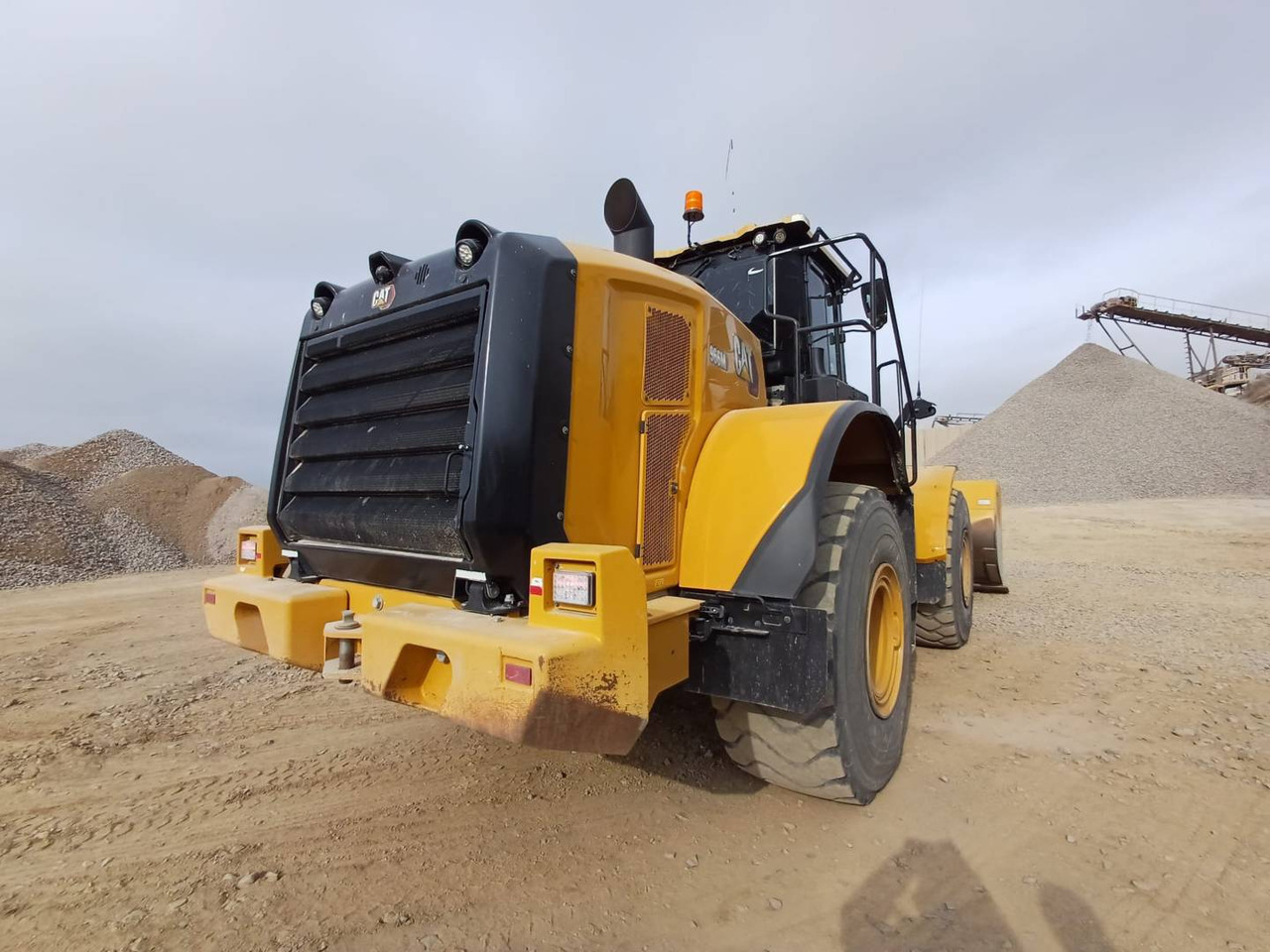 CAT 966 M - Натоварувач на тркала: слика 2 CAT 966 M - Натоварувач на тркала: слика 2