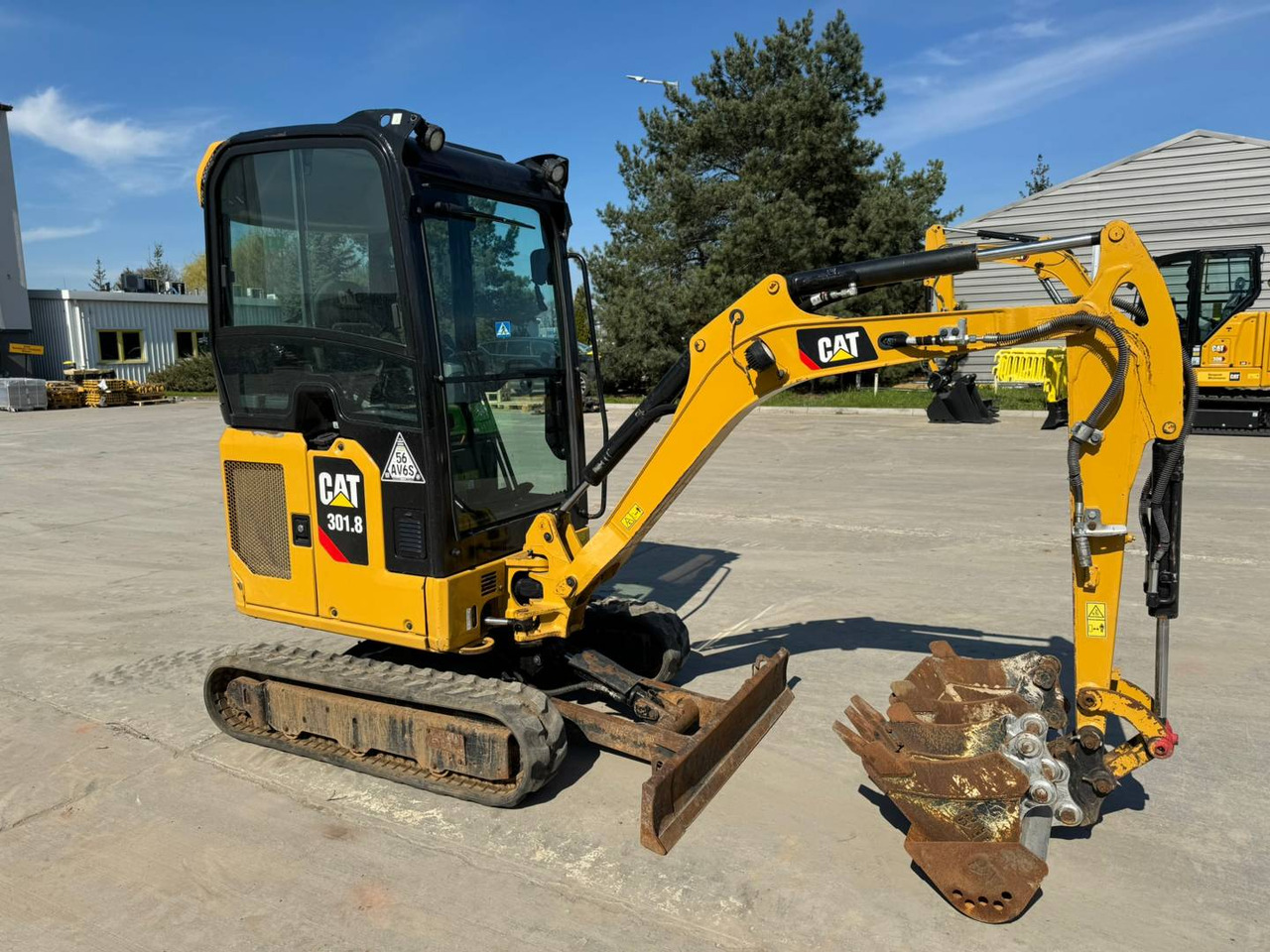 CAT 301.8 - Багер гасеничар: слика 2 CAT 301.8 - Багер гасеничар: слика 2
