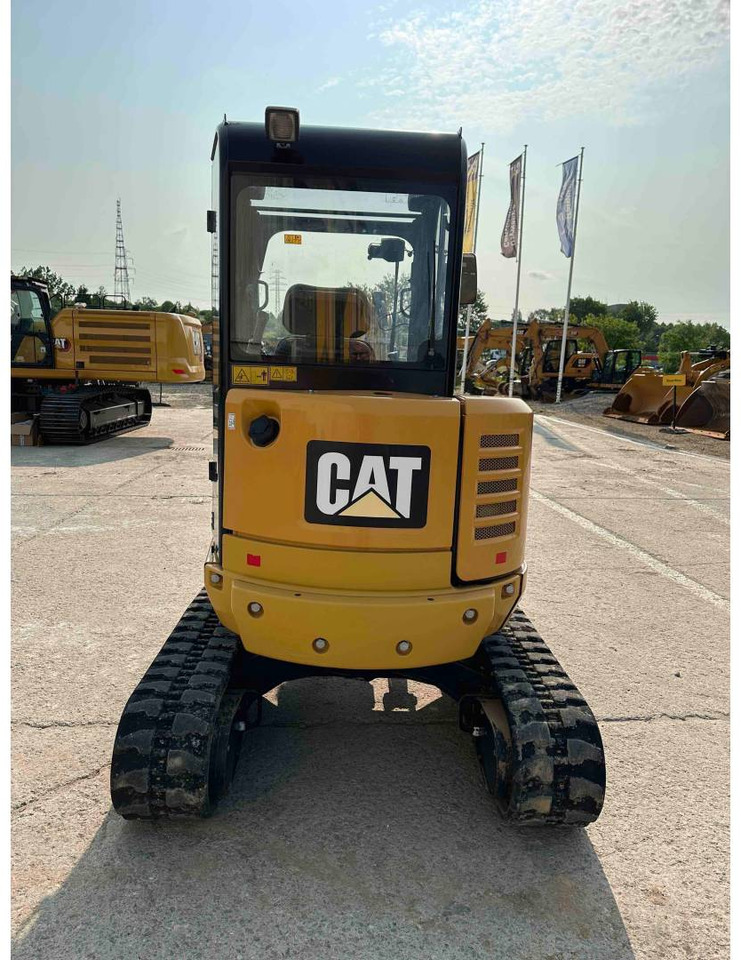 Лизинг на CAT 302.7DCR CAT 302.7DCR: слика 13