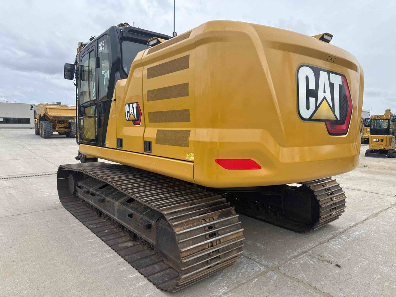 CAT 323 - Багер гасеничар: слика 4 CAT 323 - Багер гасеничар: слика 4
