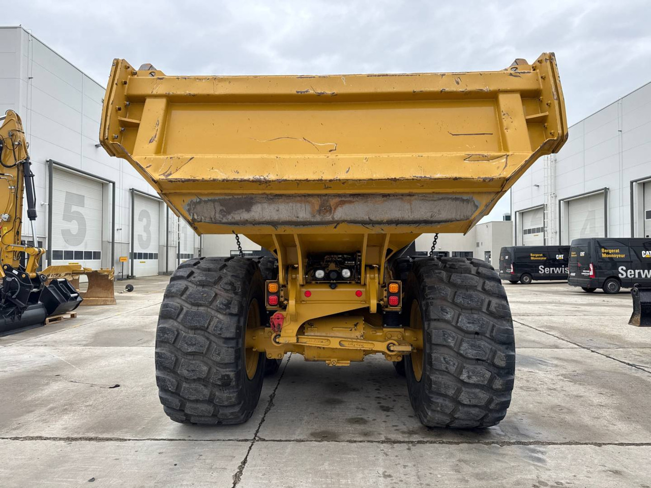 Зглобен истоварувач CAT 730: слика 10 Зглобен истоварувач CAT 730: слика 10