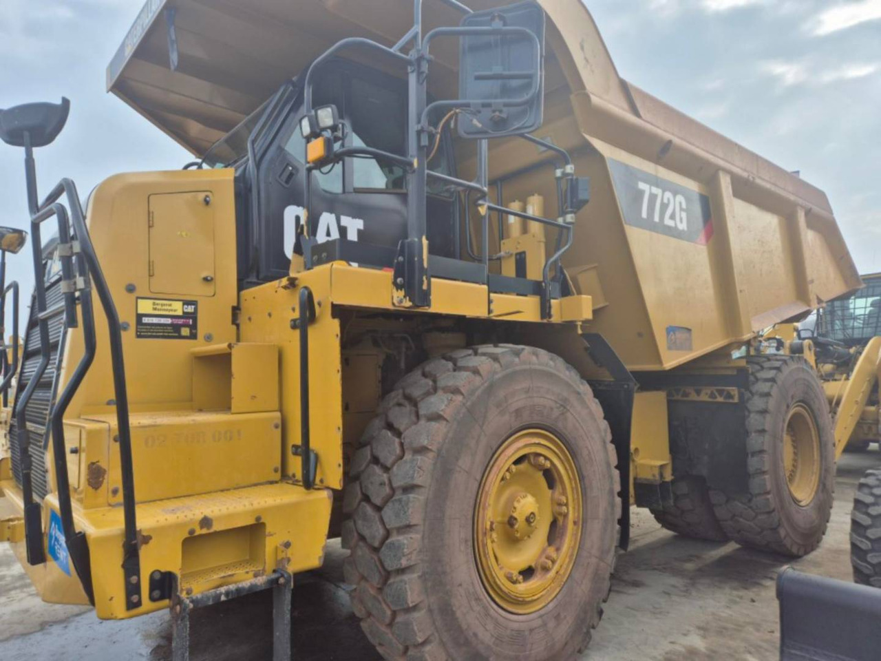 CAT 772G - Голем истоварувач/ Камион за камења: слика 2 CAT 772G - Голем истоварувач/ Камион за камења: слика 2