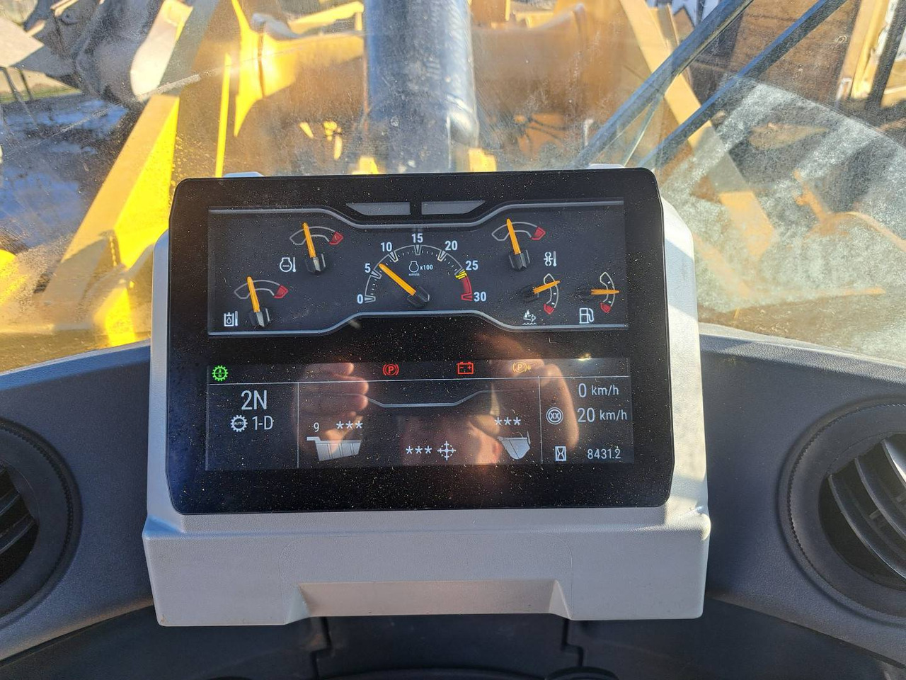 CAT 972 - Натоварувач на тркала: слика 5 CAT 972 - Натоварувач на тркала: слика 5