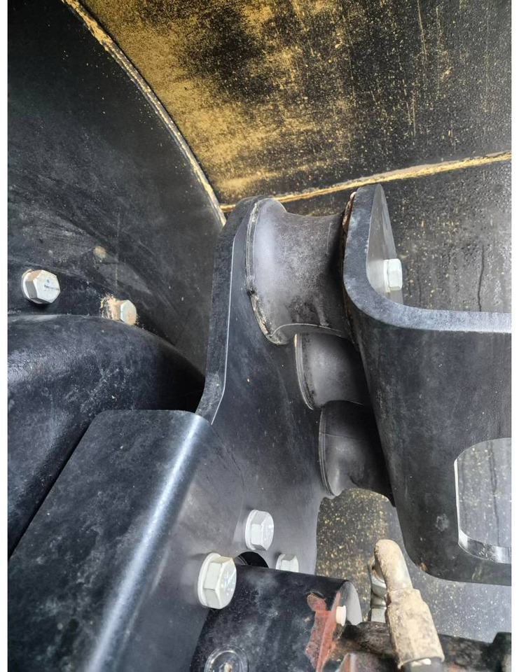 Лизинг на CAT CS12GC CAT CS12GC: слика 18