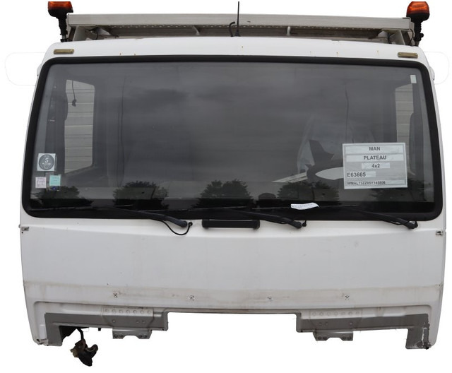 MAN F20L51 L2000 81.60000-7690 - Кабина и ентериер за Камион: слика 1 MAN F20L51 L2000 81.60000-7690 - Кабина и ентериер за Камион: слика 1