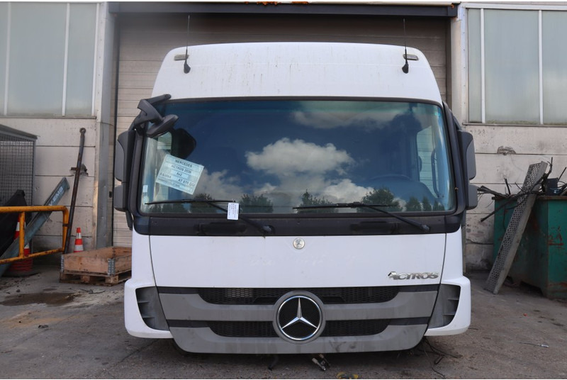 Mercedes-Benz ACTROS F04 MP3 - Кабина и ентериер за Камион: слика 1 Mercedes-Benz ACTROS F04 MP3 - Кабина и ентериер за Камион: слика 1