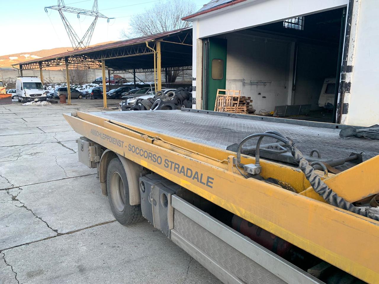 IVECO LESO - Автотранспортен камион: слика 4 IVECO LESO - Автотранспортен камион: слика 4