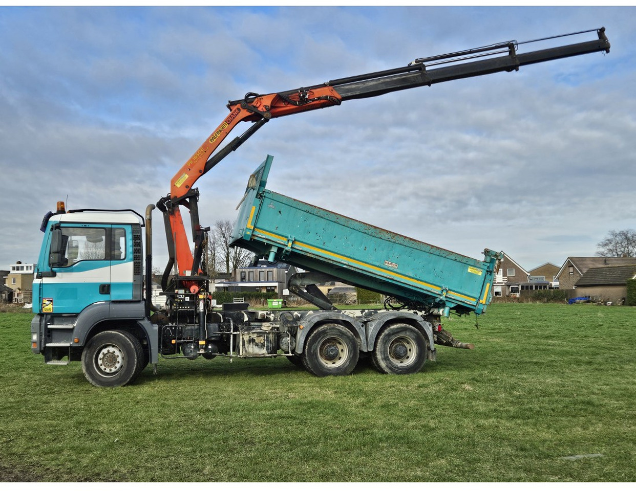 MAN TGA 33.360 TIPPER 3 SIDE CRANE PALFINGER 16502 *REMOTE CONTROL - Кипер: слика 3 MAN TGA 33.360 TIPPER 3 SIDE CRANE PALFINGER 16502 *REMOTE CONTROL - Кипер: слика 3