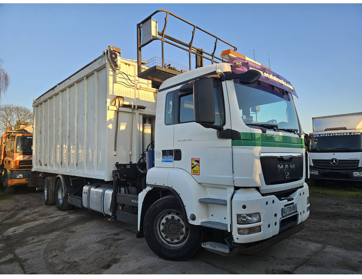 MAN TGS 26.400 6x2 steering axle lenk Tipper Crane Jonsered 1320 Z - Кипер, Камион со кран: слика 3 MAN TGS 26.400 6x2 steering axle lenk Tipper Crane Jonsered 1320 Z - Кипер, Камион со кран: слика 3