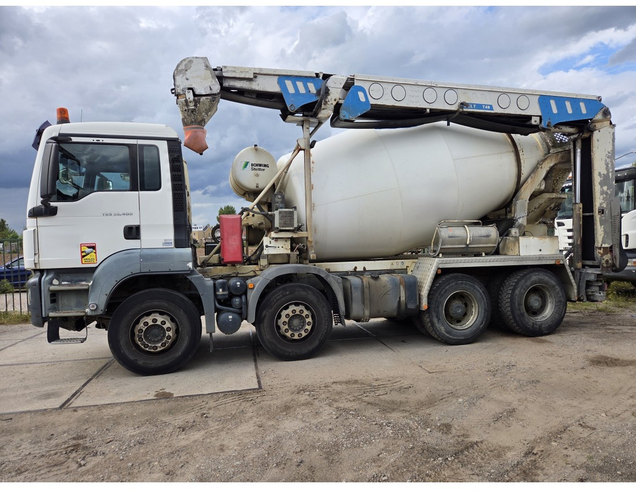 TGS 35.400 8X4 Concrete Mixer Stetter Euro 6 Steelsuspension - Камион миксер за бетон: слика 2 TGS 35.400 8X4 Concrete Mixer Stetter Euro 6 Steelsuspension - Камион миксер за бетон: слика 2