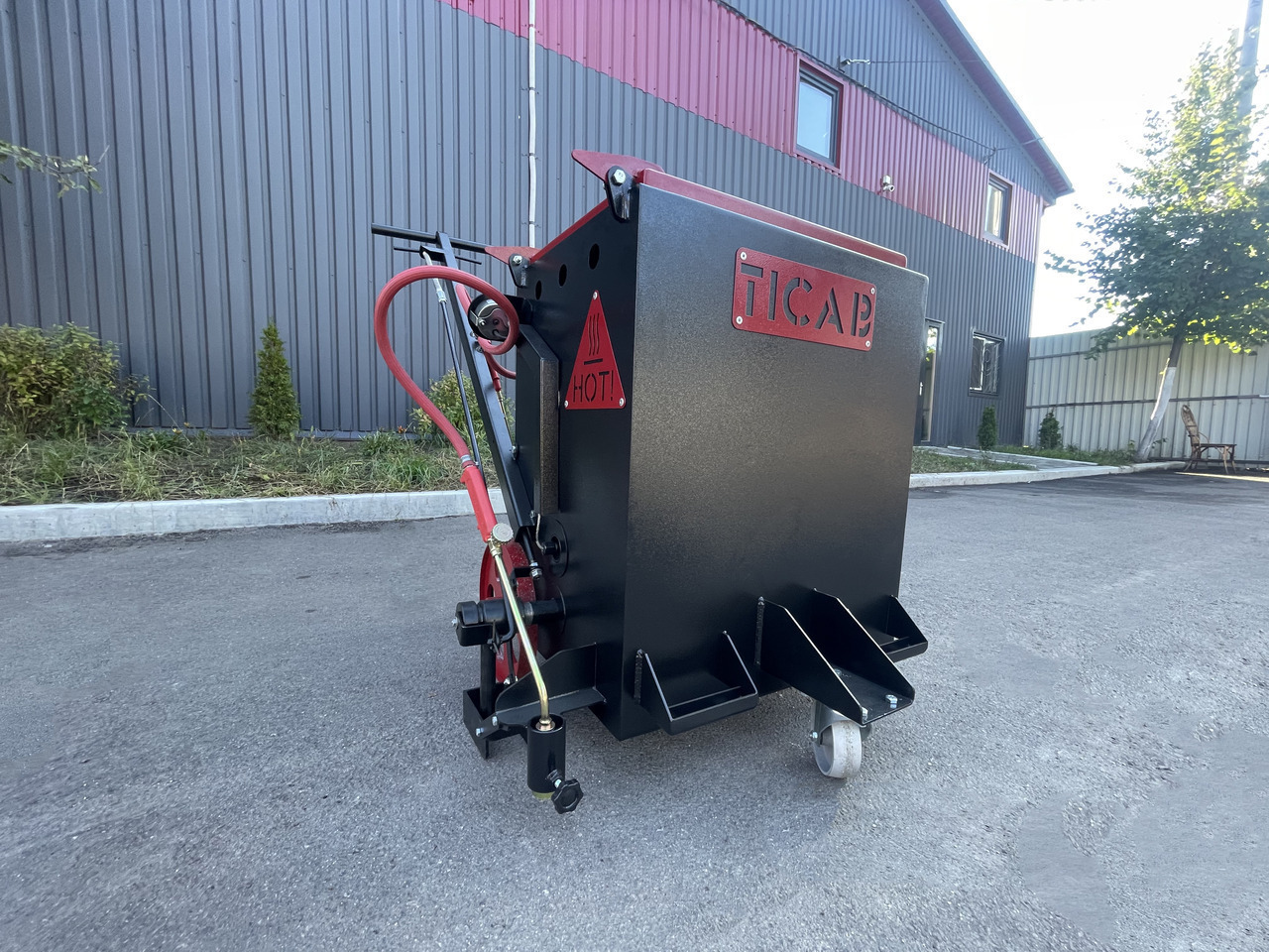TICAB Mini Crack Sealing Machine , Hand Push Crack Fill Machine, Manufacturer, - Прскалка за битуменска емулзија: слика 2 TICAB Mini Crack Sealing Machine , Hand Push Crack Fill Machine, Manufacturer, - Прскалка за битуменска емулзија: слика 2