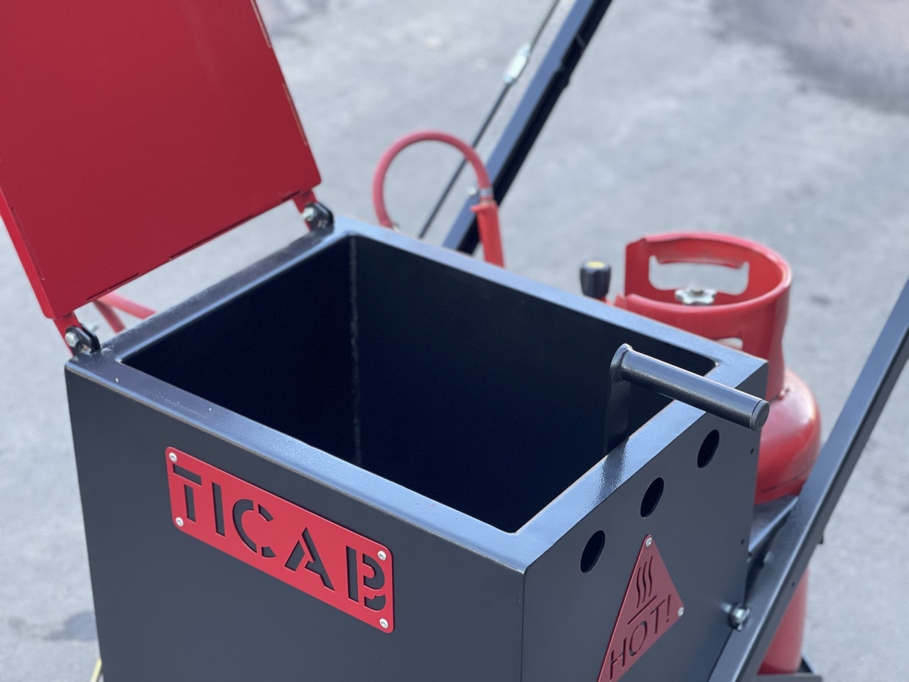 TICAB Mini Crack Sealing Machine , Hand Push Crack Fill Machine, Manufacturer, - Прскалка за битуменска емулзија: слика 4 TICAB Mini Crack Sealing Machine , Hand Push Crack Fill Machine, Manufacturer, - Прскалка за битуменска емулзија: слика 4