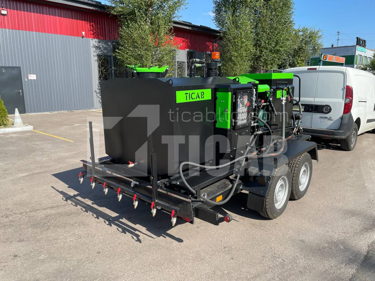 TICAB New Bitumen Combo Machine, Asphalt Crack Sealer, Asphalt Distributor, Manufacturer, - Прскалка за битуменска емулзија: слика 3 TICAB New Bitumen Combo Machine, Asphalt Crack Sealer, Asphalt Distributor, Manufacturer, - Прскалка за битуменска емулзија: слика 3