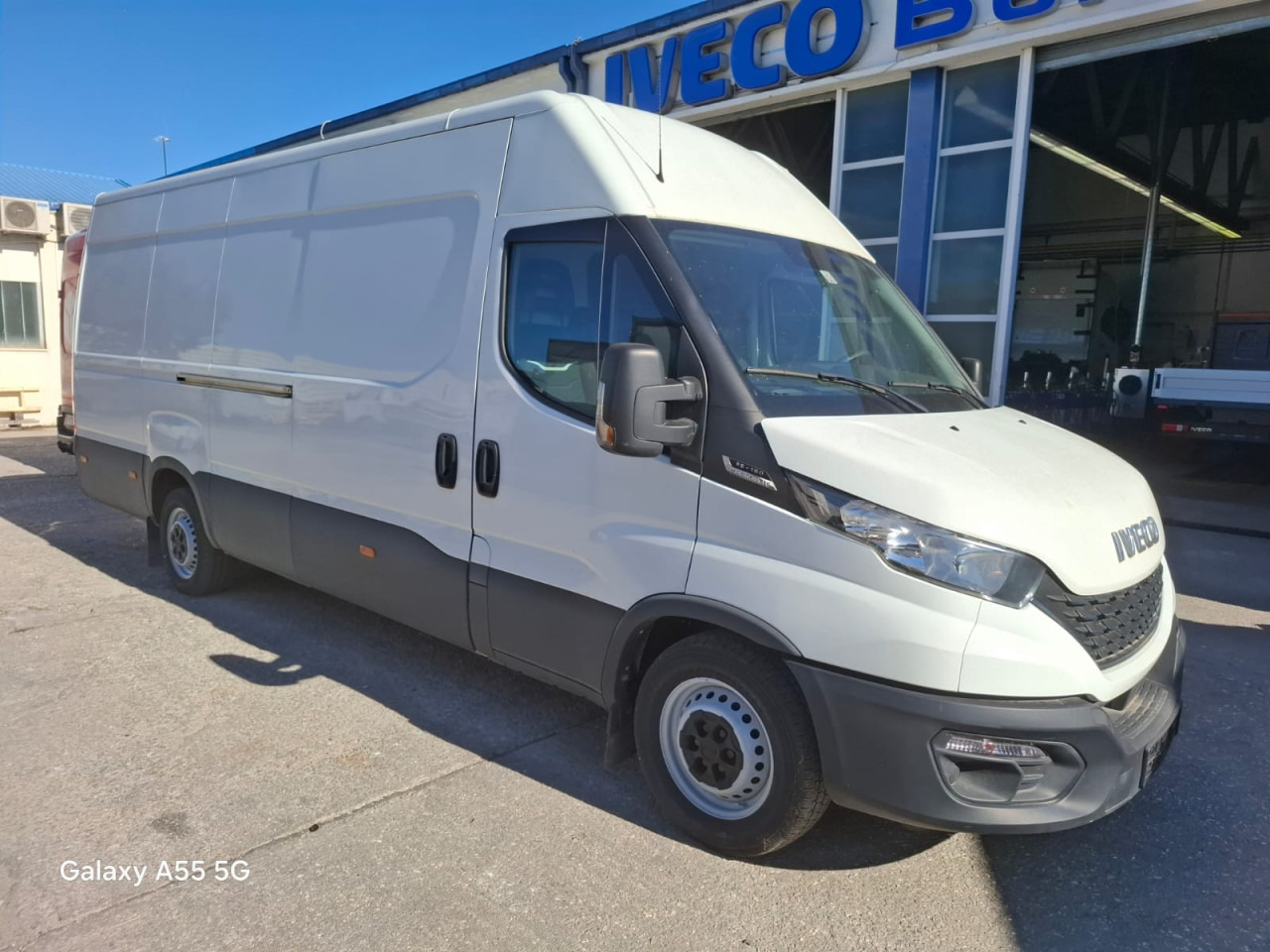 IVECO Daily 35S16V - Патничко комбе: слика 2 IVECO Daily 35S16V - Патничко комбе: слика 2