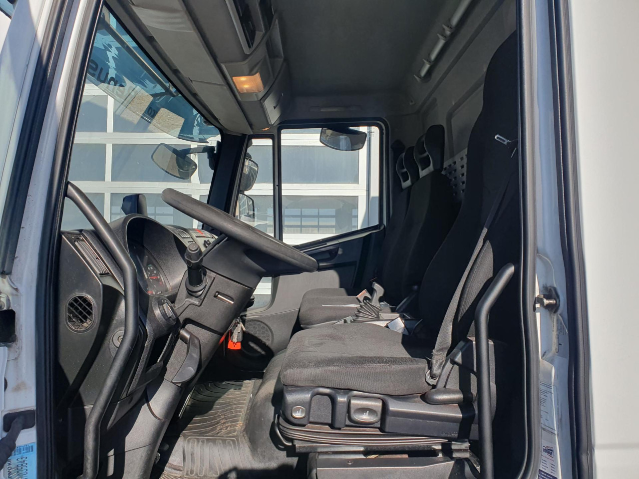 IVECO Eurocargo ML160E25 - Камион ладилник: слика 3 IVECO Eurocargo ML160E25 - Камион ладилник: слика 3