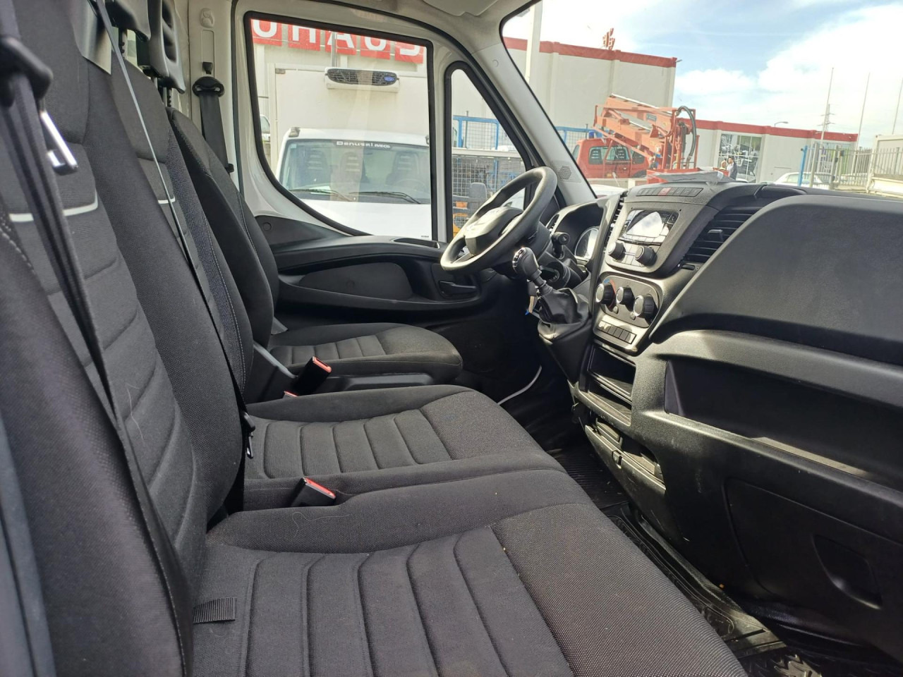 Комбе IVECO Daily 35S18H/P: слика 9