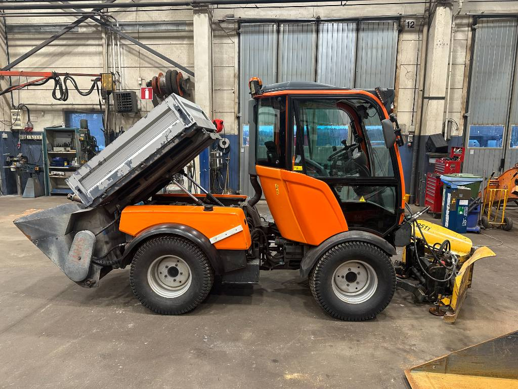 Комунално/ Специјално возило Holder 212 C250: слика 1