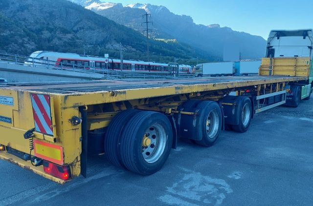 Goldhofer SPZ DL 3-36/80A, 56ton Goldhofer SPZ DL 3-36/80A, 56ton, 7m teleskop - Полуприколка за низок утовар: слика 2 Goldhofer SPZ DL 3-36/80A, 56ton Goldhofer SPZ DL 3-36/80A, 56ton, 7m teleskop - Полуприколка за низок утовар: слика 2