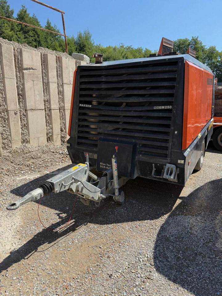 Kaeser M250 Kompressor, Anhänger trailer, 14bar - Компресор за воздух: слика 1 Kaeser M250 Kompressor, Anhänger trailer, 14bar - Компресор за воздух: слика 1
