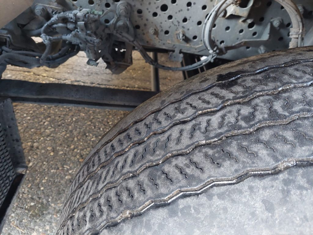 Камион влекач Mercedes-Benz Actros 1845 4x2, E6, Retarder, Schubbodenhydraul Mercedes-Benz Actros 1845 4x2, E6, Retarder, Schubbodenhydraul: слика 13