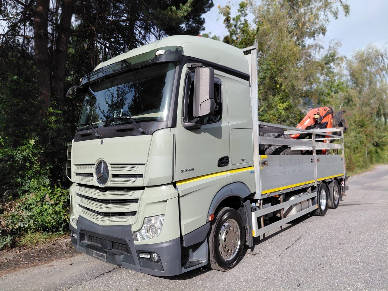 Mercedes-Benz Actros 2545 6x2, E6, Retarder, Effer 265/6S - Камион со кран: слика 1 Mercedes-Benz Actros 2545 6x2, E6, Retarder, Effer 265/6S - Камион со кран: слика 1