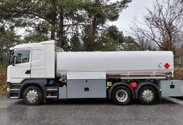 Scania R450 LB 6x2, ADR, E6,Schwarzmüller,Diesel/Benzin - Камион цистерна: слика 4 Scania R450 LB 6x2, ADR, E6,Schwarzmüller,Diesel/Benzin - Камион цистерна: слика 4
