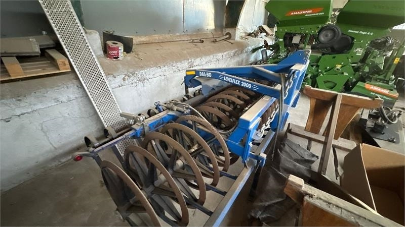 Dal-Bo 4m Frontpakker Levelflex 2000 4 m. - Ваљак за фарма: слика 1 Dal-Bo 4m Frontpakker Levelflex 2000 4 m. - Ваљак за фарма: слика 1