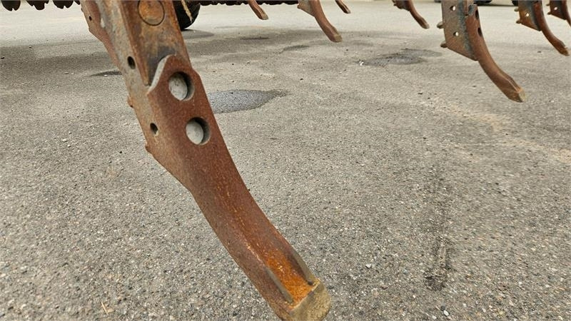 Kuhn CULTIMER L4000 Bugseret - Ситнач: слика 2 Kuhn CULTIMER L4000 Bugseret - Ситнач: слика 2