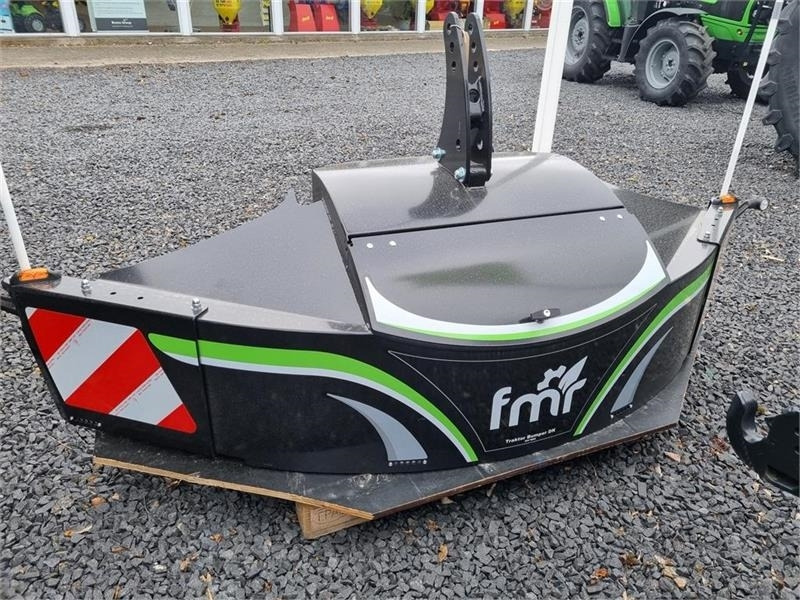 Tractor Bumper 1800 kg. - Противтежа за Земјоделска машина: слика 1 Tractor Bumper 1800 kg. - Противтежа за Земјоделска машина: слика 1