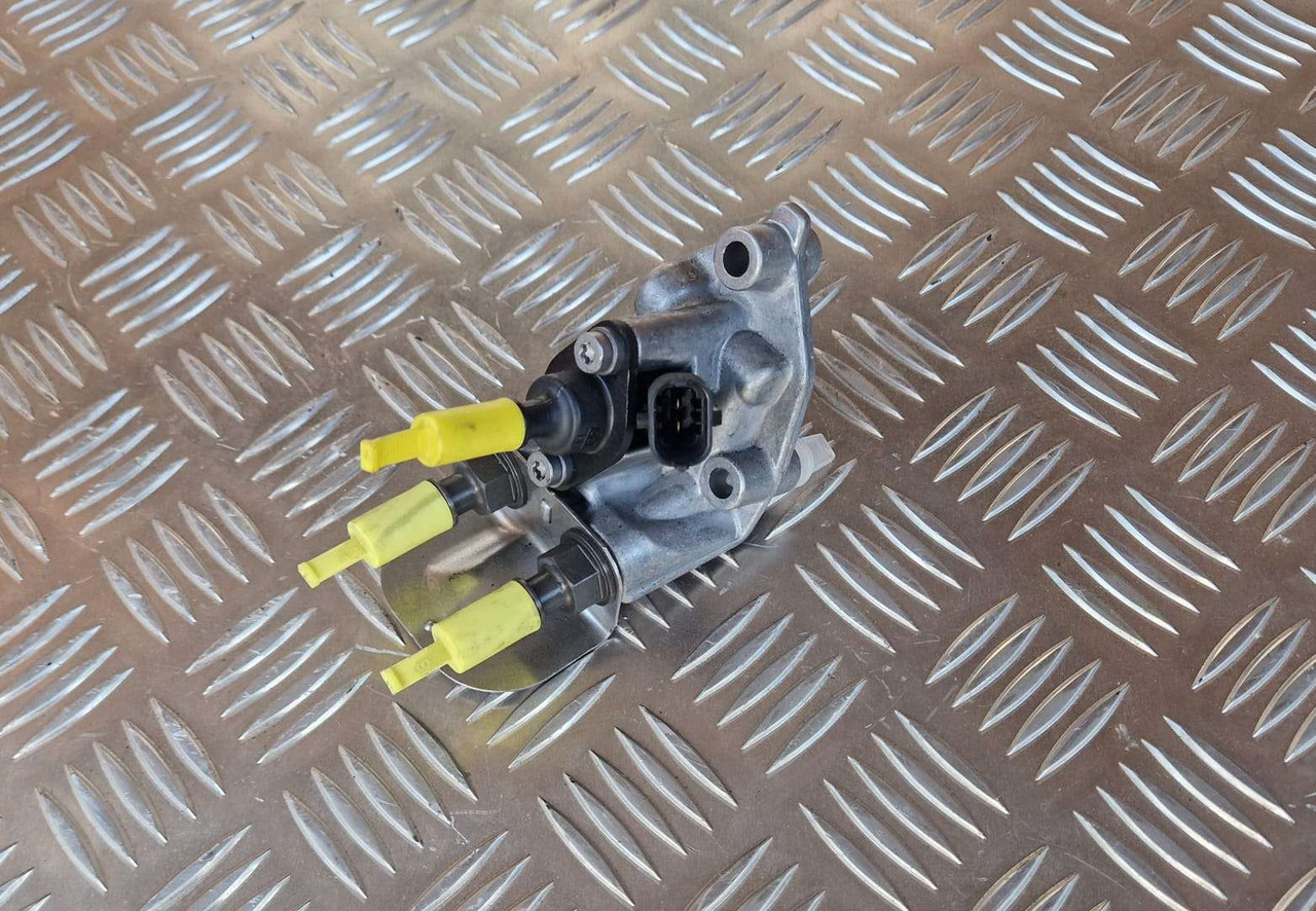 Genuine JCB BOSCH Dosing module 320/A9105 - Мотор и делови за Градежна машина: слика 3 Genuine JCB BOSCH Dosing module 320/A9105 - Мотор и делови за Градежна машина: слика 3