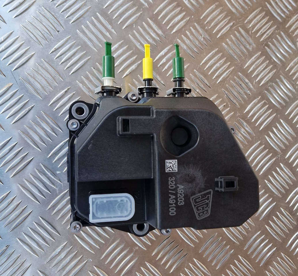 Genuine JCB Bosch Adblue module 12v supply - Мотор и делови за Градежна машина: слика 2 Genuine JCB Bosch Adblue module 12v supply - Мотор и делови за Градежна машина: слика 2