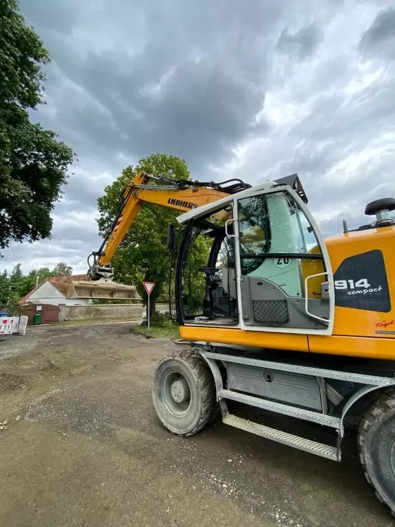 2019 Liebherr A 914 Compact - Багер на тркала: слика 2 2019 Liebherr A 914 Compact - Багер на тркала: слика 2