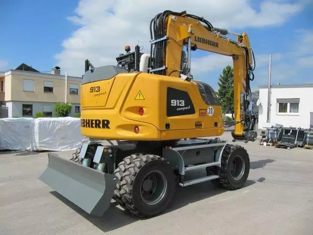 2022 Liebherr A 913 Compact G6.0-D - Багер на тркала: слика 3 2022 Liebherr A 913 Compact G6.0-D - Багер на тркала: слика 3