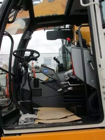 2023 Liebherr A 913 Compact G6.0-D Litronic - Багер на тркала: слика 5 2023 Liebherr A 913 Compact G6.0-D Litronic - Багер на тркала: слика 5