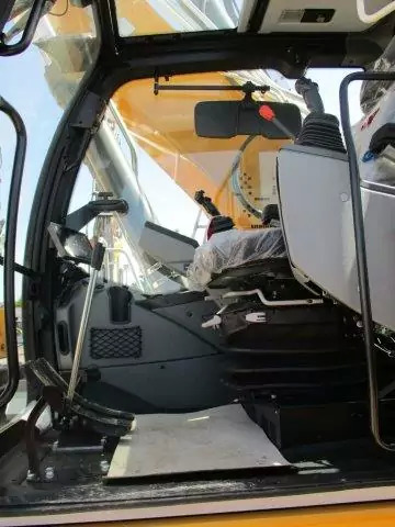 2023 Liebherr R 926 Litronic G8.0-D - Багер гасеничар: слика 5 2023 Liebherr R 926 Litronic G8.0-D - Багер гасеничар: слика 5