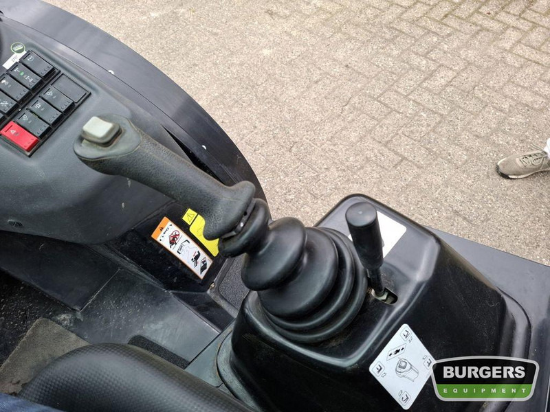 Лизинг на Manitou MC 25-4 D K ST5 S1 Buggy Manitou MC 25-4 D K ST5 S1 Buggy: слика 10 Лизинг на Manitou MC 25-4 D K ST5 S1 Buggy Manitou MC 25-4 D K ST5 S1 Buggy: слика 10