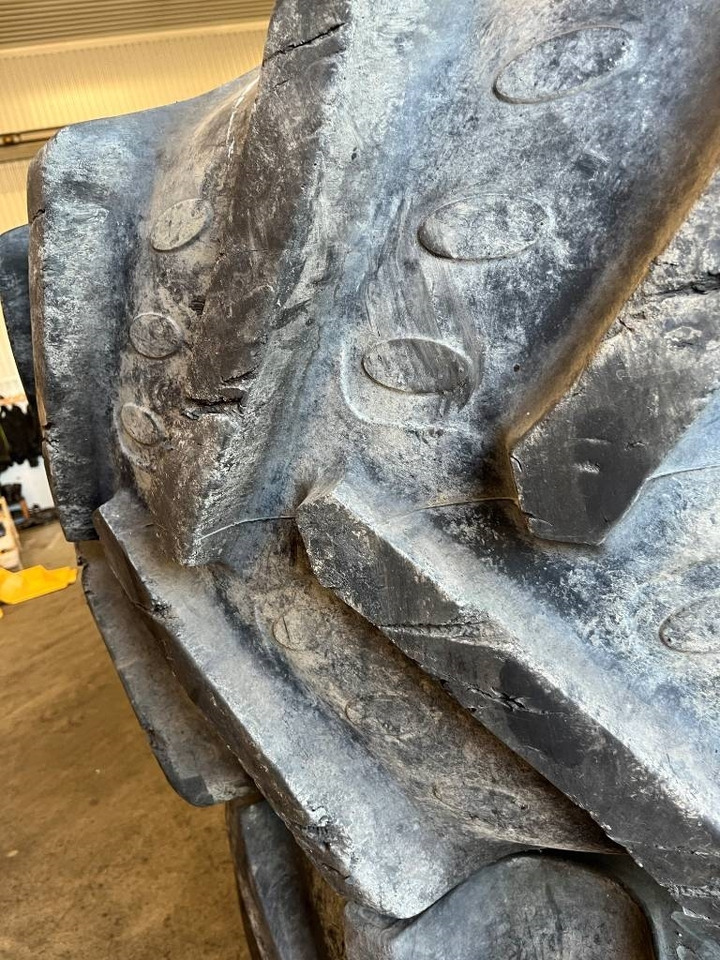 BKT 600/70R30 till Case Magnum 310 - Гума за Земјоделска машина: слика 4 BKT 600/70R30 till Case Magnum 310 - Гума за Земјоделска машина: слика 4