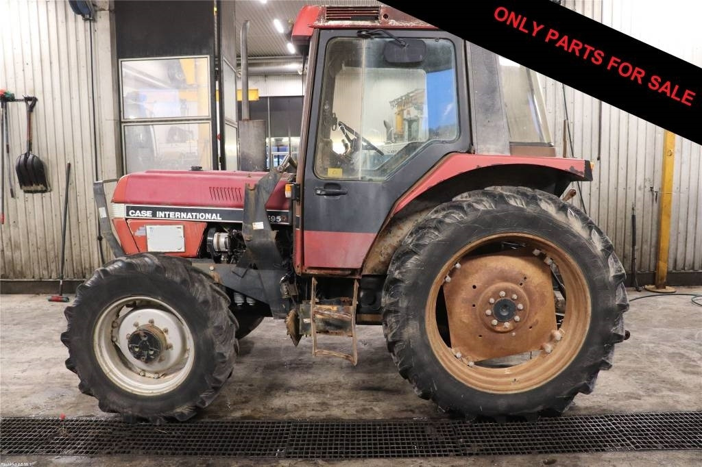 Case IH 595 XL Dismantled: only spare parts - Трактор: слика 1 Case IH 595 XL Dismantled: only spare parts - Трактор: слика 1