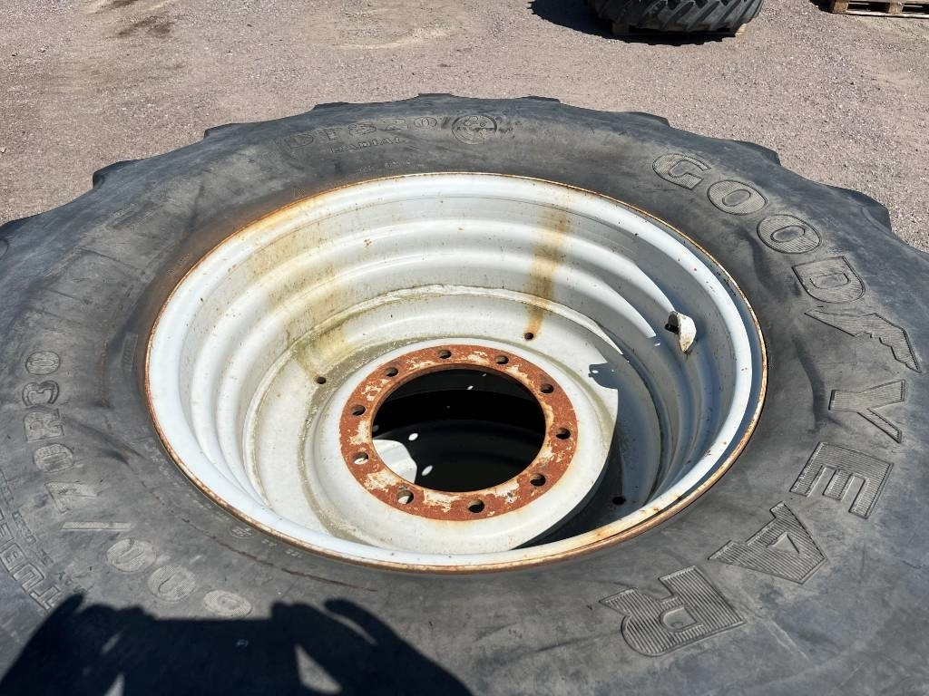 Goodyear 600/70R30 till Valmet 280 mfl  - Гума за Земјоделска машина: слика 3 Goodyear 600/70R30 till Valmet 280 mfl  - Гума за Земјоделска машина: слика 3