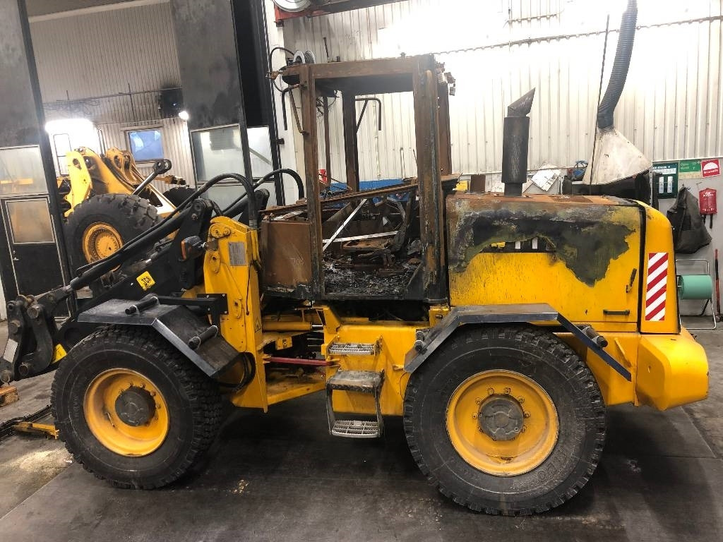 JCB 411 HT Dismantled for spare parts - Натоварувач на тркала: слика 1 JCB 411 HT Dismantled for spare parts - Натоварувач на тркала: слика 1