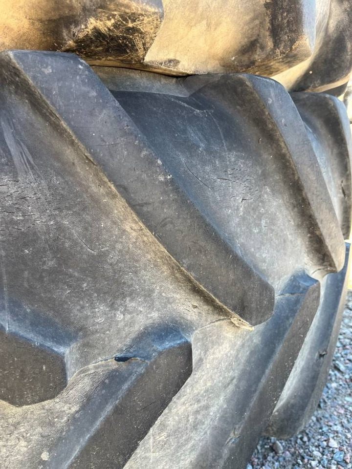 Michelin 540/65R38 till Massey Ferguson 6255 - Гума за Земјоделска машина: слика 5 Michelin 540/65R38 till Massey Ferguson 6255 - Гума за Земјоделска машина: слика 5