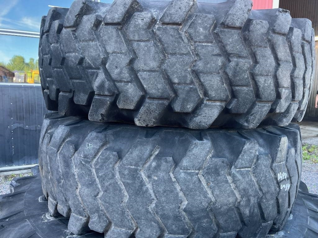 Nokian 18,4-34 14,9-24 till Volvo Bm 840 841 - Гума за Градежна машина: слика 4 Nokian 18,4-34 14,9-24 till Volvo Bm 840 841 - Гума за Градежна машина: слика 4