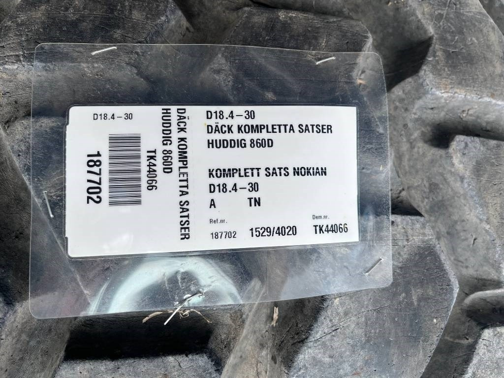 Nokian Industrial 18,4 B 30 Huddig 860 D  - Комплетно тркало: слика 2 Nokian Industrial 18,4 B 30 Huddig 860 D  - Комплетно тркало: слика 2