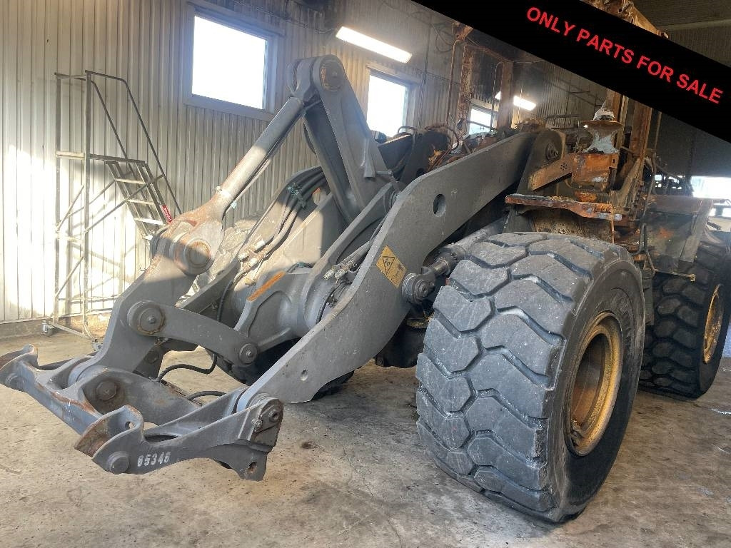 Volvo L 120 G Dismantled. Only spare parts - Натоварувач на тркала: слика 1 Volvo L 120 G Dismantled. Only spare parts - Натоварувач на тркала: слика 1