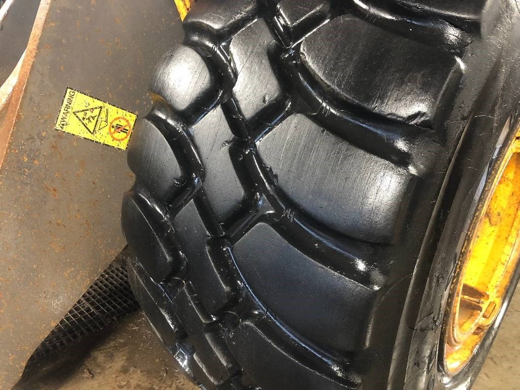 Volvo L 220 E Dismantled: only spare parts - Натоварувач на тркала: слика 5 Volvo L 220 E Dismantled: only spare parts - Натоварувач на тркала: слика 5