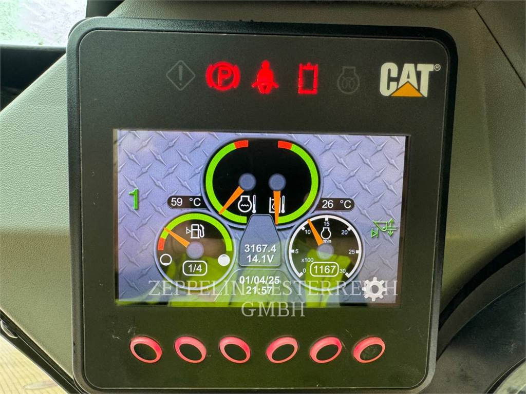 CAT 262D3 - Компактен натоварувач: слика 5 CAT 262D3 - Компактен натоварувач: слика 5