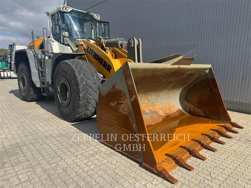Liebherr L586 - Натоварувач на тркала: слика 2 Liebherr L586 - Натоварувач на тркала: слика 2