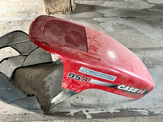 Case Farmall Grill Kratka chłodnicy 84350111 - Решетка за Трактор: слика 3 Case Farmall Grill Kratka chłodnicy 84350111 - Решетка за Трактор: слика 3