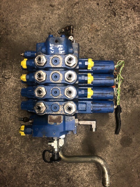 Cat 406 , Cat 407 , JLG ,rozdzielacz hydrauliczny rexroth ASX02 - Хидрауличен вентил за Земјоделска машина: слика 1 Cat 406 , Cat 407 , JLG ,rozdzielacz hydrauliczny rexroth ASX02 - Хидрауличен вентил за Земјоделска машина: слика 1